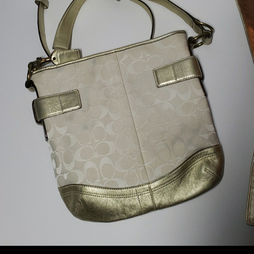 The Signature Coach Purse - Picture 7 of 8